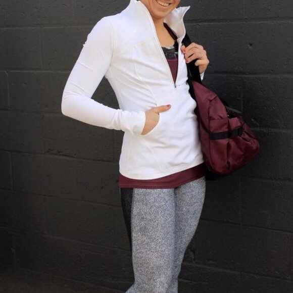 Lululemon Define Jacket White (First Release) size 4 - Picture 11 of 16